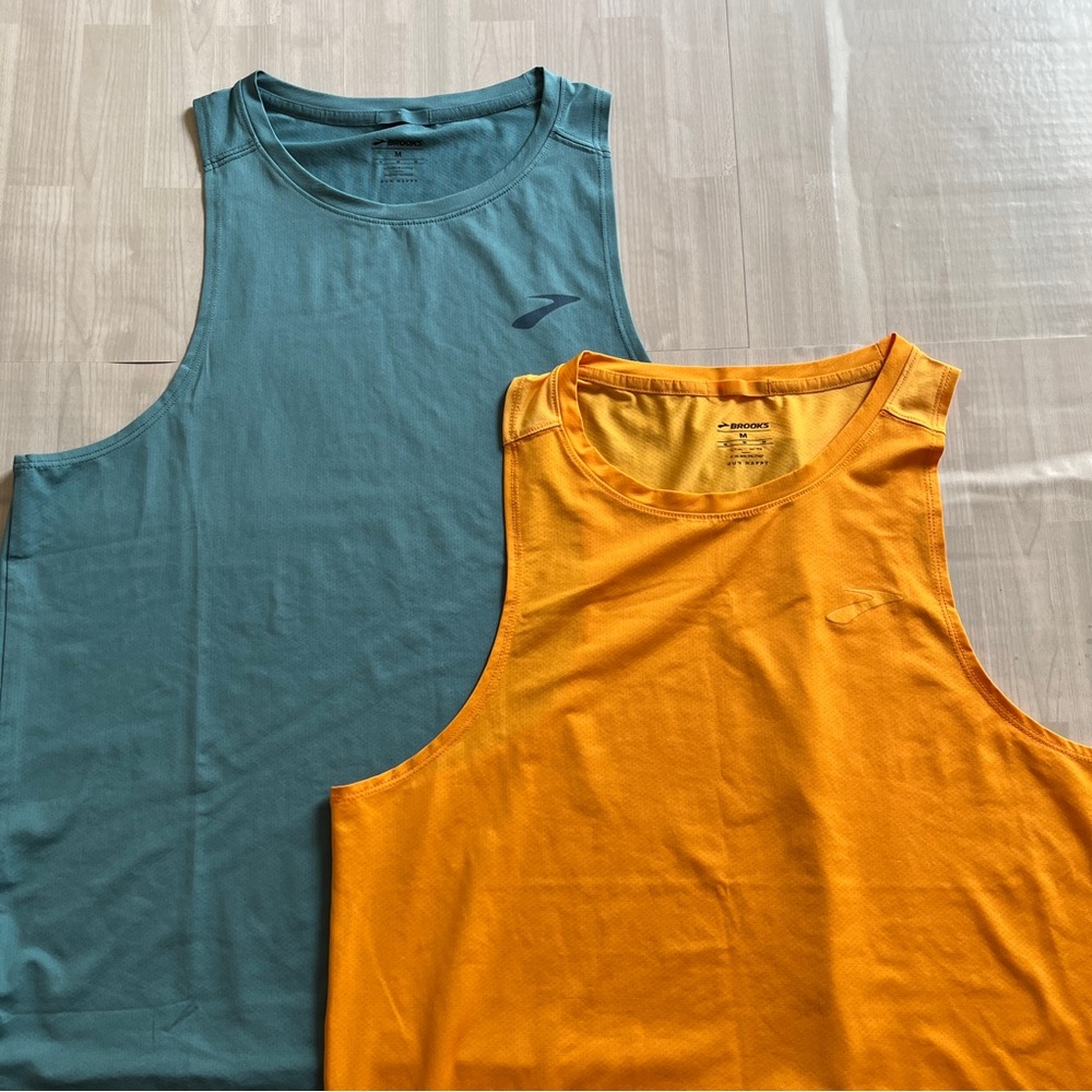 Brooks Shirt Mens Medium Orange & Teal Tank Top  Bundle Marathon Running